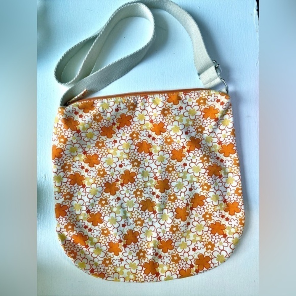 Fashion‎ Express Small Orange Retro Floral Crossbody Bag - Picture 7 of 15
